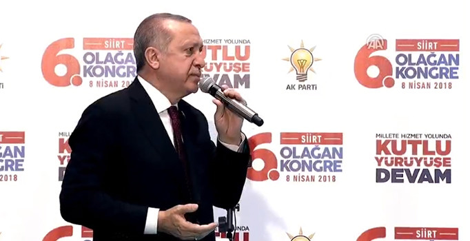 Erdoğan: Kırmızı çizgiyi geçmeyenlere kapı açık