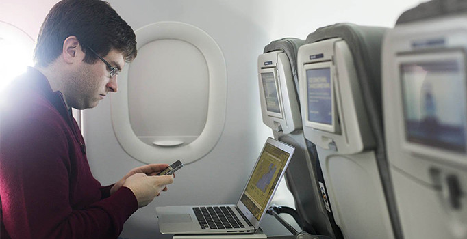 Hollanda: Türkiye'ye giderken bilgisayar götürmeyin