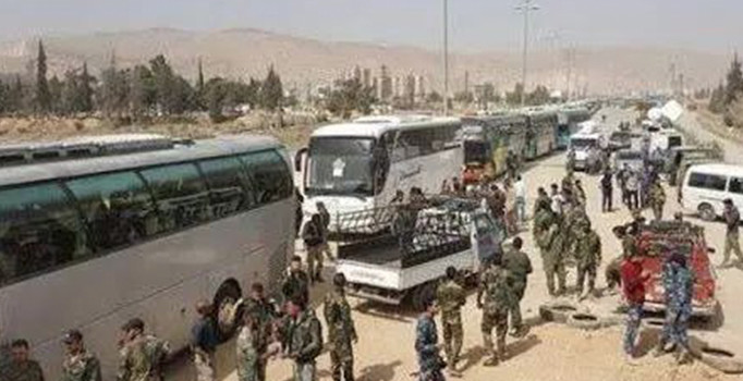 Son dakika! Doğu Guta'daki Duma bölgesinden tahliyeler başladı