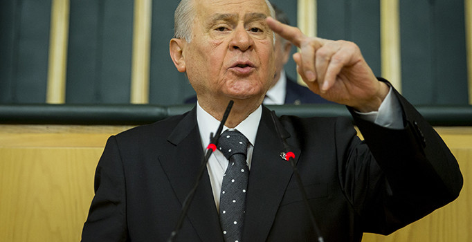 Bahçeli'den CHP'li 15 vekilin İYİ Parti'ye geçmesine tepki: Siyaset hile ve hülle kabul etmez