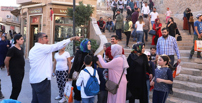 Baharda turist yoğunluğu