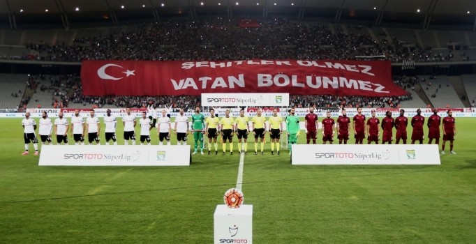 Trabzonspor-Beşiktaş maçı muhtemel 11'leri