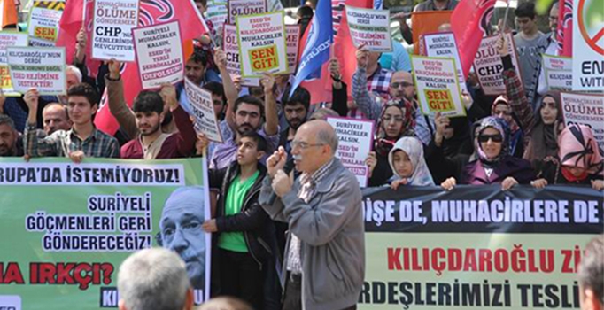 Özgür-Der protestosunda CHP'ye PEGIDA benzetmesi