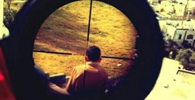 İsrail'den skandal karar! Filistinli genci öldüren askere madalya