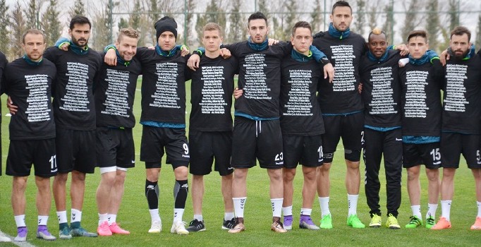 Konyasporlu oyuncular, antrenmanda Ankara'daki saldırıya tepki gösterdi