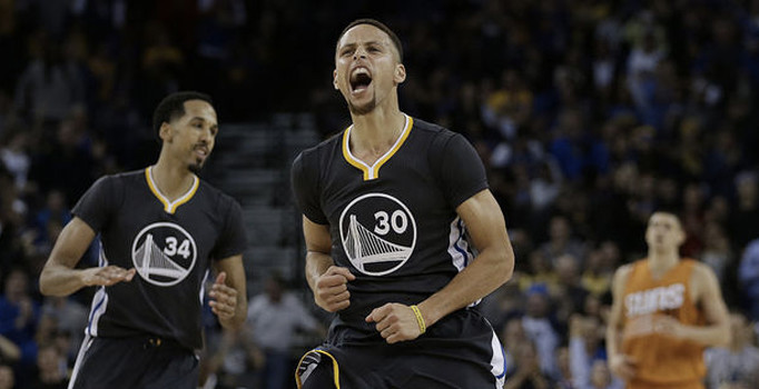 NBA'de Stephen Curry, 28. yaşını galibiyetle kutladı