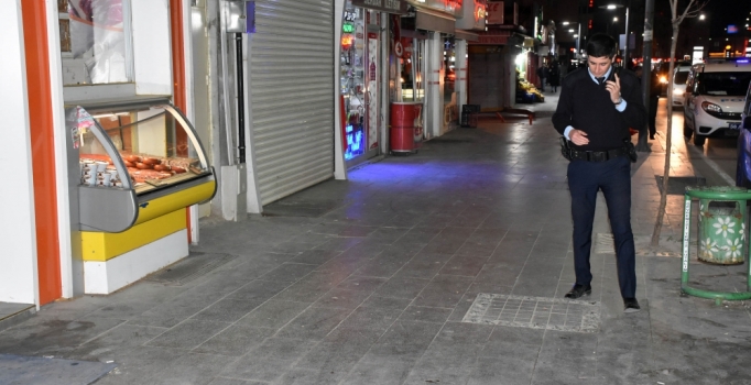 Sivas'ta Alacak-verecek tartışmasında kan aktı: 1 ağır yaralı