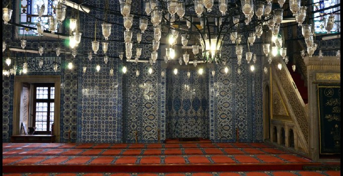 Bugün kandil mi? 13 Nisan Cuma Miraç kandili bugün mü? Bugün ne kandili? Dini Günler 2018