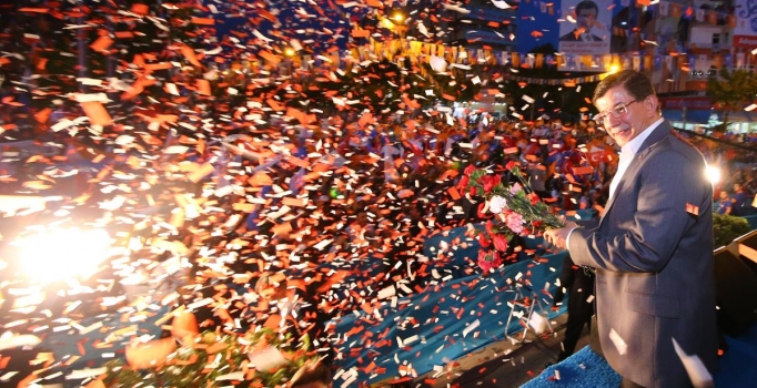 Davutoğlu: Resimleri yan yana koyun oy oranı ortaya çıkar