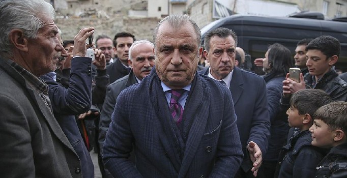 Türkiye Futbol Direktörü Fatih Terim'den birlik beraberlik çağrısı