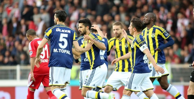 Fenerbahçe Sow'la hayata tutundu