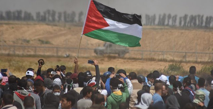 İsrail askerlerinden Filistinlilere sert müdahale: 1 şehit, 968 yaralı