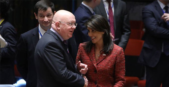 ABD ve Rusya temsilcilerinden samimi görüntü