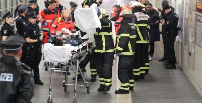 Son dakika! Almanya'nın Hamburg kentinde bıçaklı saldırı
