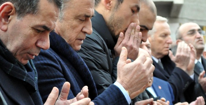 Umut Bulut, Galatasaray resmi sitesi üzerinden teşekkür etti