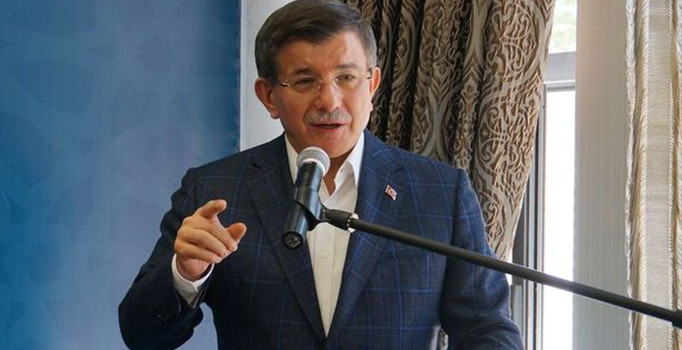 Davutoğlu: İnsanlık suçu işleyenler hesabını vermeli