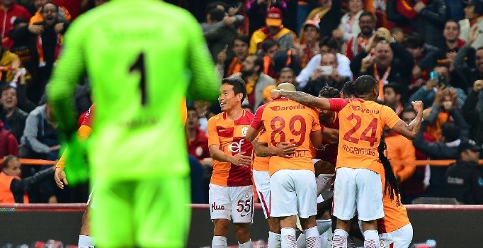 Galatasaray, ligde evindeki yenilmezliğini 17’e çıkardı