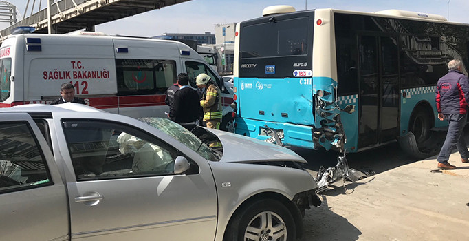 Kartal’da düğün konvoyunda kaza: 1 ölü, 1 yaralı