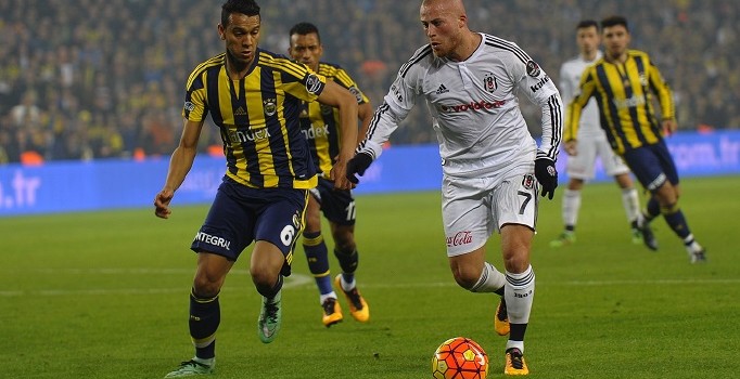 Fenerbahçe ile Beşiktaş arasında ‘tweet’ savaşları