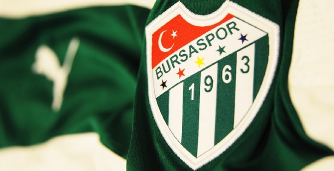 Bursaspor genç futbolcularla yollarını ayırdı