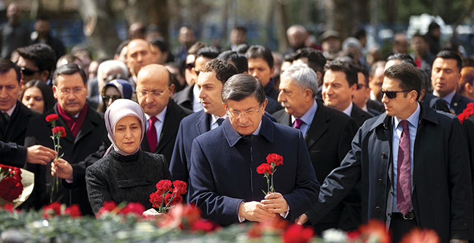 Ahmet Davutoğlu:Bekleyen tüm dosyaları işleme koyalım, dokunulmazlıkları kaldıralım