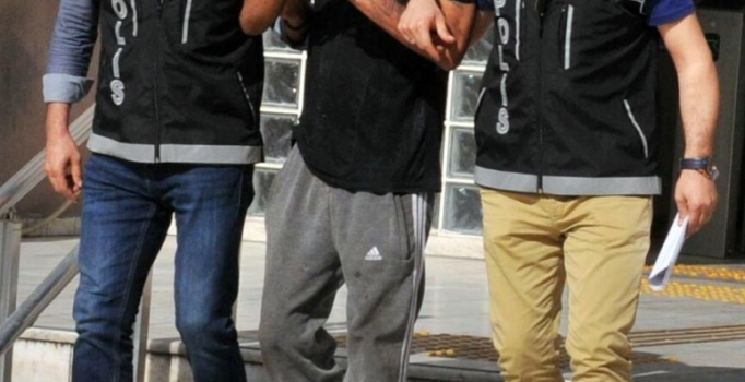 Cezaevi firarisi evinde uyuşturucuyla yakalandı