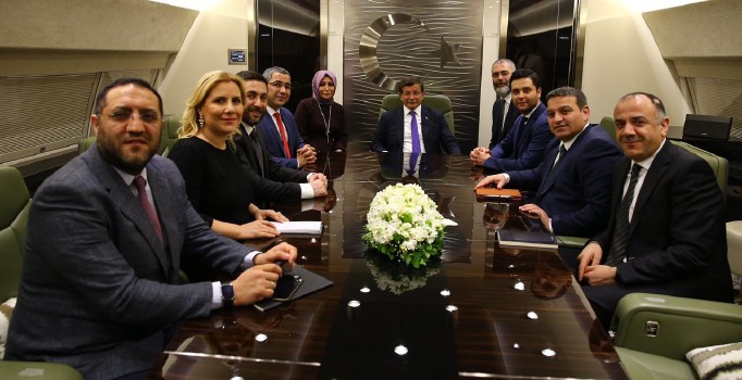 Davutoğlu AB ile tarihi anlaşmayı değerlendirdi: Psikolojik eşik aşıldı