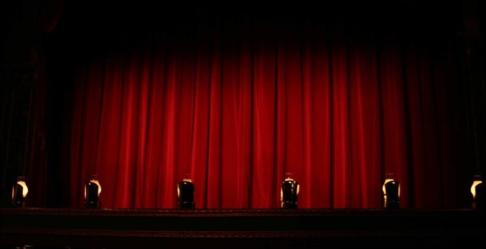 Beyoğlu'ndaki terör saldırısı İstanbul'da yapılacak etkinlikleri iptal ettirdi