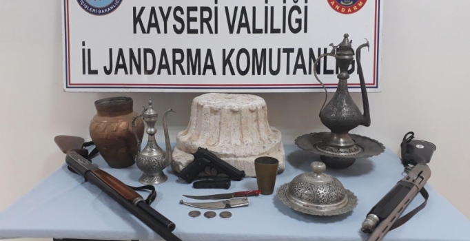 Kayseri'de tarihi eser kaçakçılığı operasyonu: 2 gözaltı