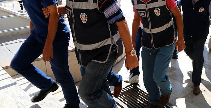 Afyonkarahisar’da FETÖ operasyonu: 36 gözaltı