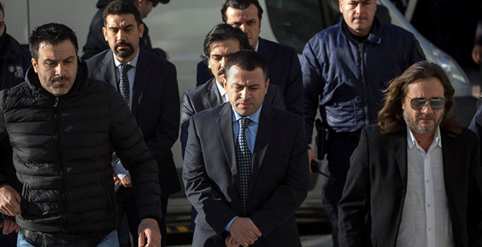 Son dakika! Çacvuşoğlu: Yunanistan ile mülteci anlaşması durduruldu