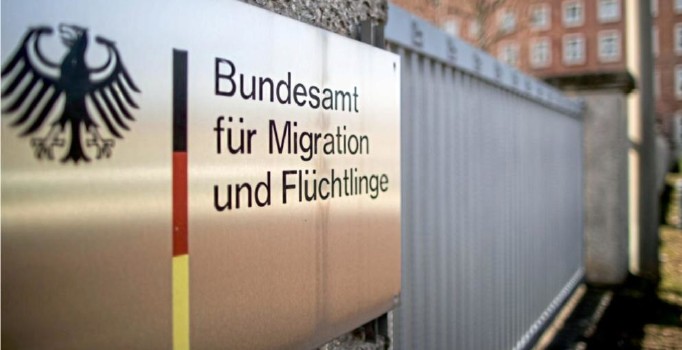 Almanya'nın göç bakanlığında skandal! 1200 sığınma talebi kontrolsüz onaylandı