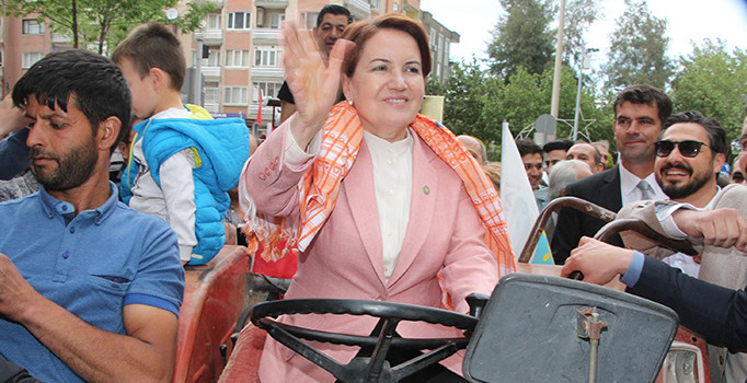 Meral Akşener: Bir plan varsa yırtıp atarız
