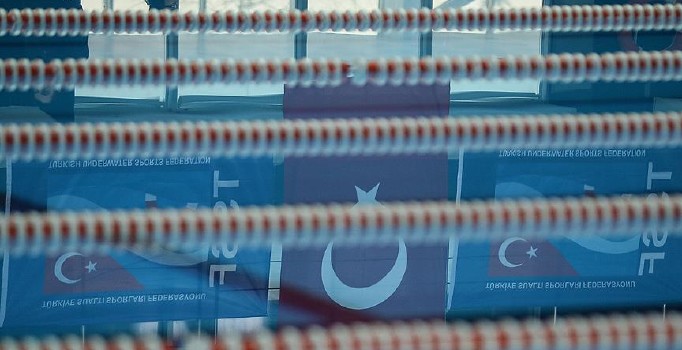 Yiğit Aslan Derya Büyükuncu'ya ait rekoru 26 yıl sonra kırdı