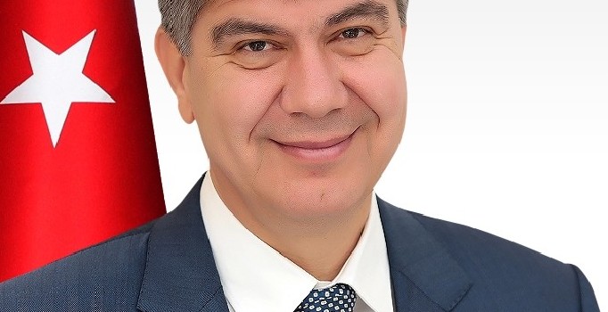 Başkan Türel’den 23 Nisan masajı