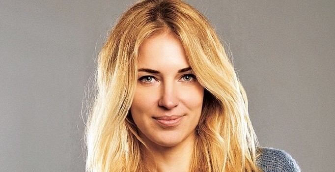 Burcu Esmersoy'un paylaştığı video klip olay oldu