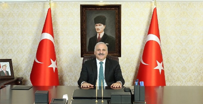 Vali Zorluoğlu’ndan ’23 Nisan’ mesajı