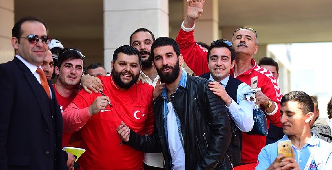 A Milli Futbol Takımı Antalya'ya ulaştı