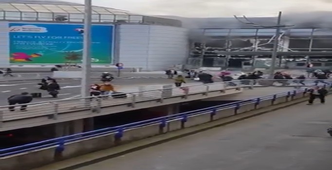 SON DAKİKA: Brüksel'deki patlamadan ilk görüntüler VİDEO