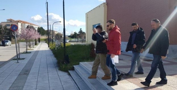 Yunanistan'a koşarak geçen Adanalı: Yunan askerleri dövüp, Türkiye'ye gönderdi