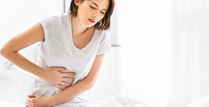 PKOS nedir? Hızlı kilo değişimlerine neden olan Polikistik over sendromu belirtileri nelerdir?