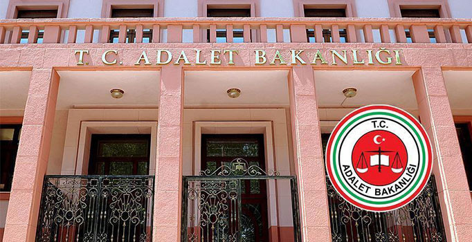 Adalet Bakanlığı: FETÖ elebaşının iadesi konusunda CHP heyeti evrakı inceledi