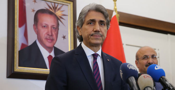 Fatih Belediye Başkanı istifa etti