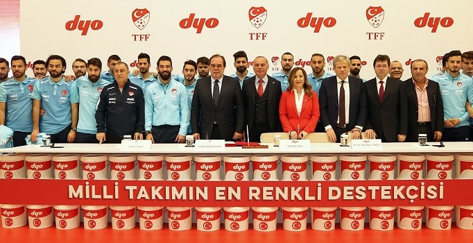 Türkiye Futbol Federasyonu iki yeni sponsorluk anlaşmasına imza attı