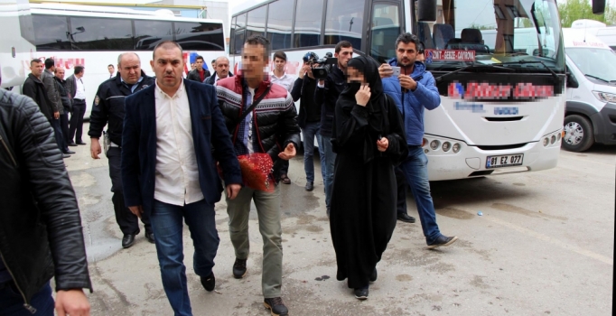 Ankara'dan İstanbul'a giden yolcu otobüsünde 'canlı bomba' alarmı