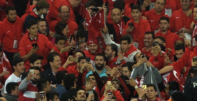 18 yıl sonra Antalya'da seyirciyle buluşan A Milli Takım'a yoğun ilgi