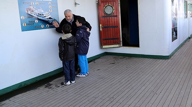 Mavi Marmara'ya ziyaretçi akını