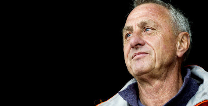 Efsane futbolcu Johan Cruyff hayatını kaybetti
