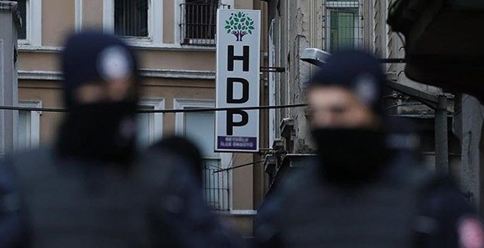 HDP Güngören binasına polis baskını! Çok sayıda gözaltı var