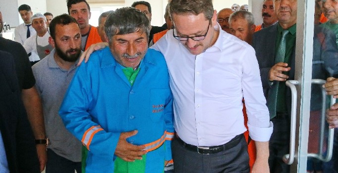 Başkan Kartoğlu işçilerle “1 Mayıs” yemeğinde buluştu